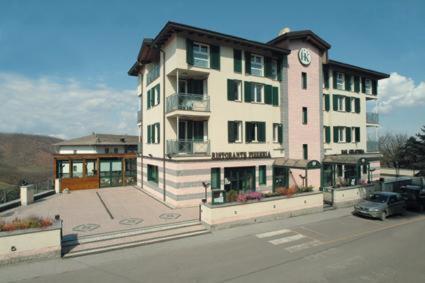 Hotel Kristall Loiano Dış mekan fotoğraf
