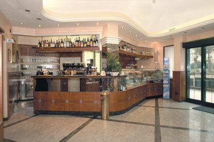 Hotel Kristall Loiano Dış mekan fotoğraf