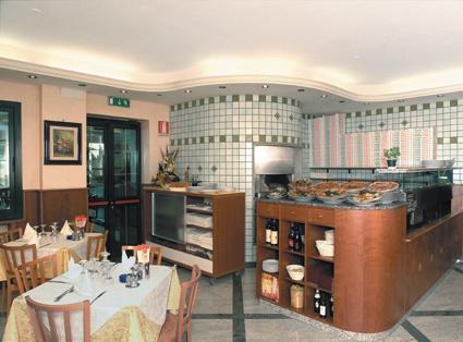 Hotel Kristall Loiano Dış mekan fotoğraf